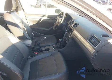 2014 Volkswagen Passat 1.8T Wolfsburg Edition from USA, damaged, VIN 1VWAT7A30EC037324